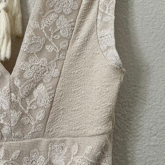 Zara Textured Lace Trim Romper Double V Neck Keyhole Sleeveless ivory cream - Picture 9 of 11